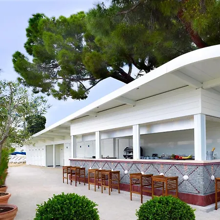 Hotel Belles Rives 5*