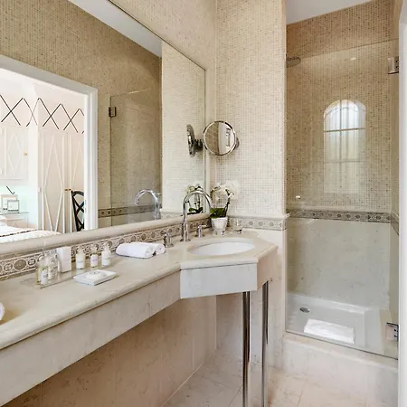 Hotel Belles Rives